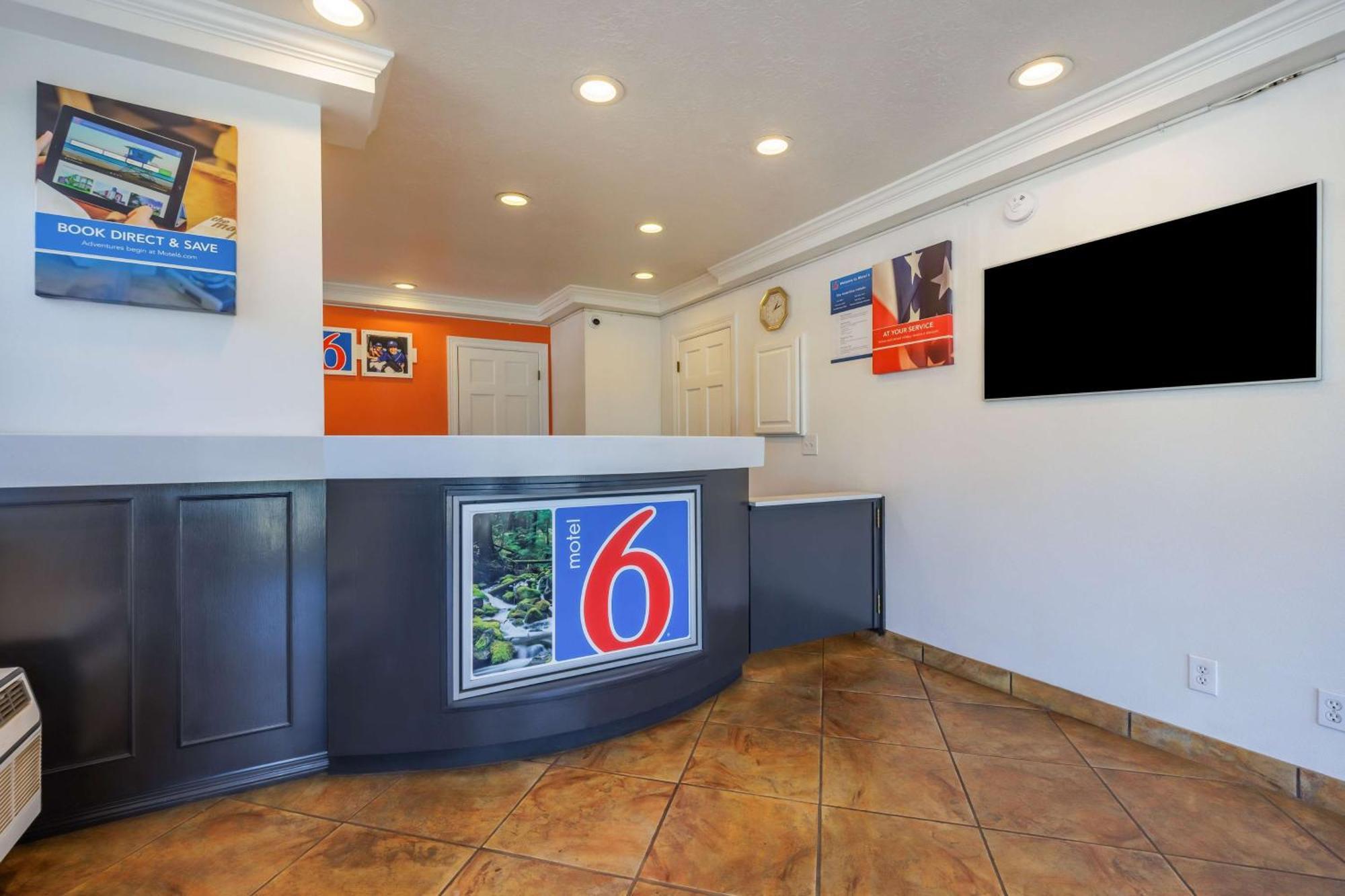 Motel 6-Canby, Or Buitenkant foto